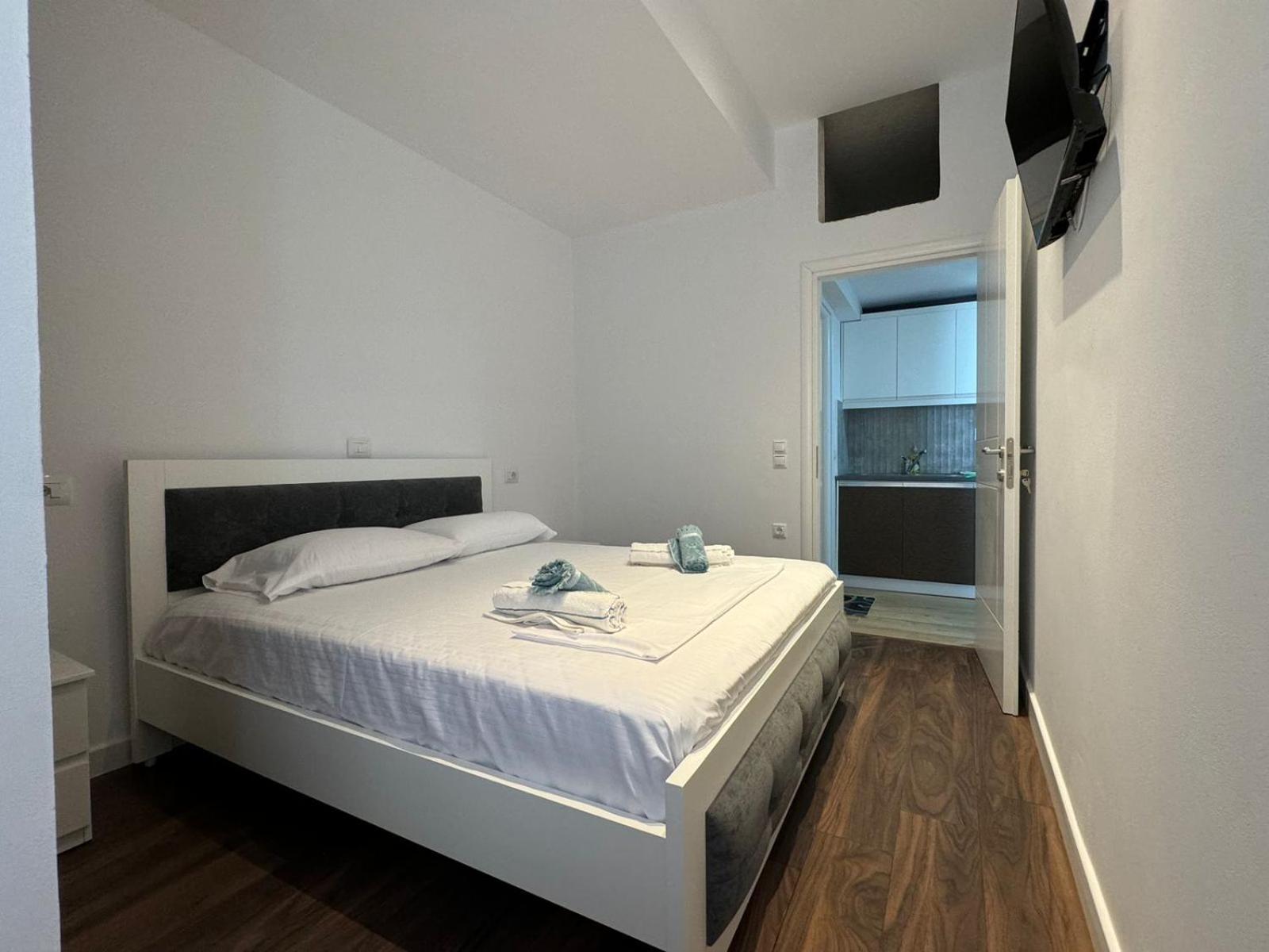 Sulozeqi Apartments Ksamil Exterior foto